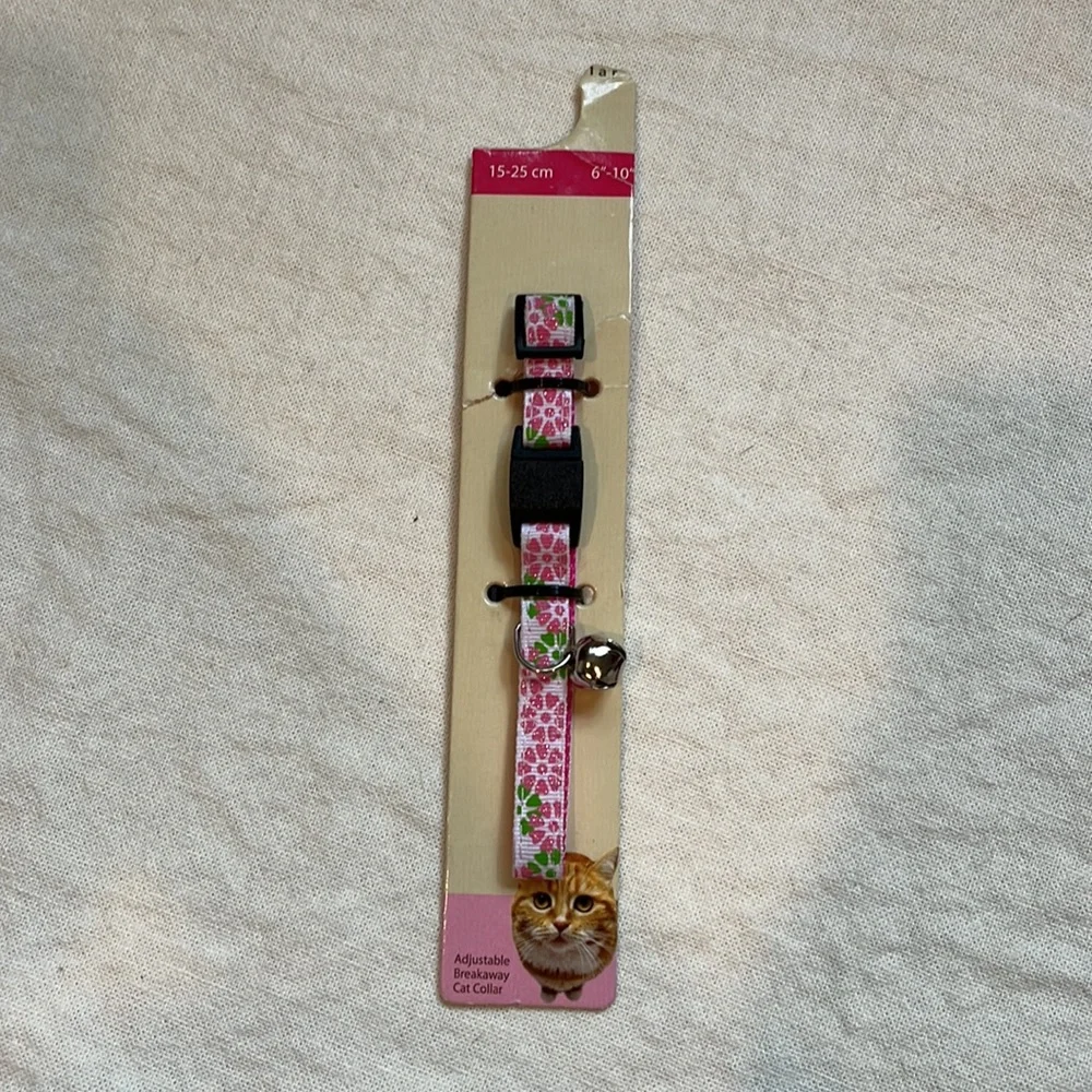 NWT Cat Collar